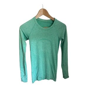 Long Sleeve Lululemon Swiftly Tech Green: Size 2